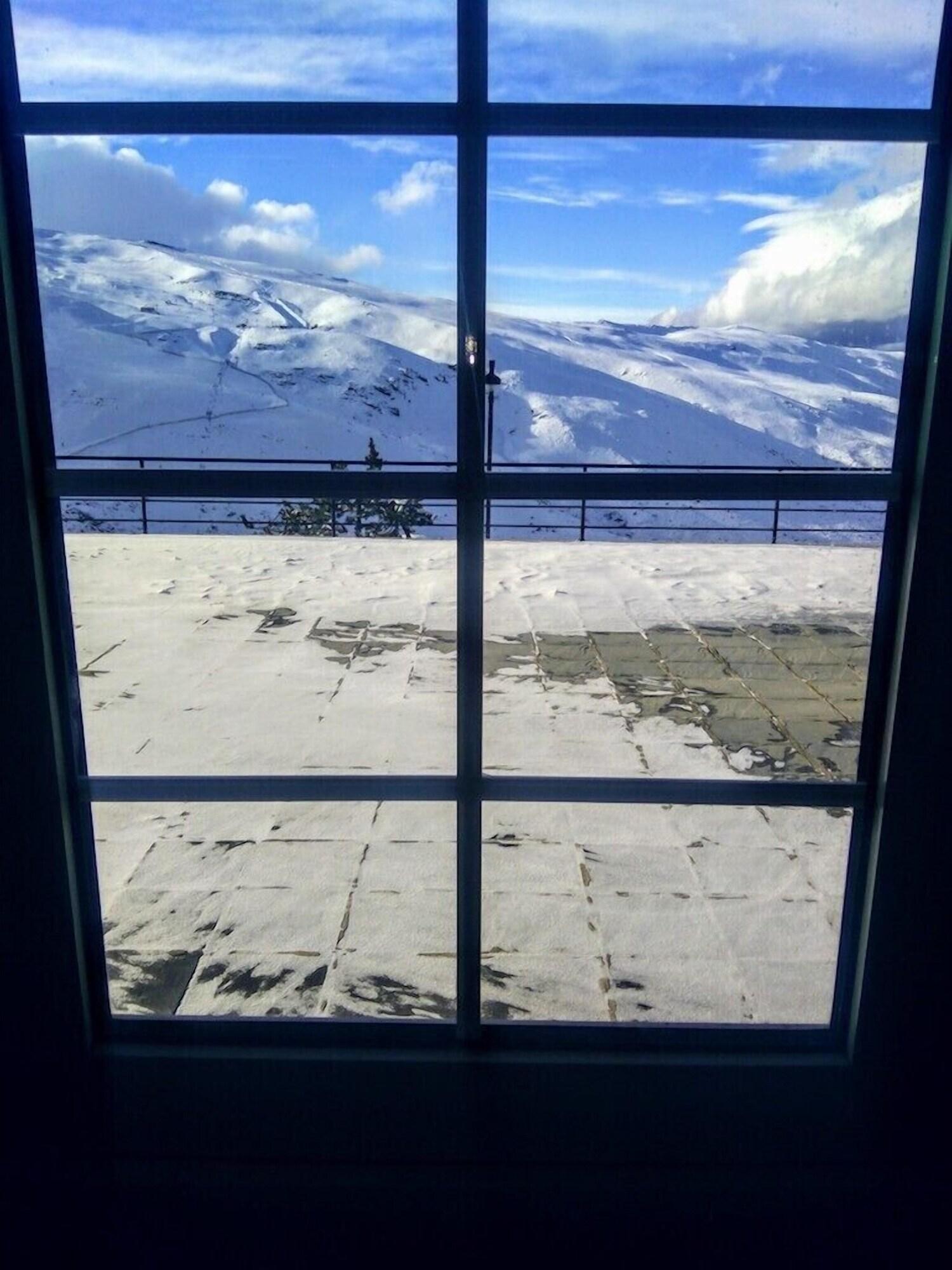 Hotel Montesol Arttyco Sierra Nevada Eksteriør billede